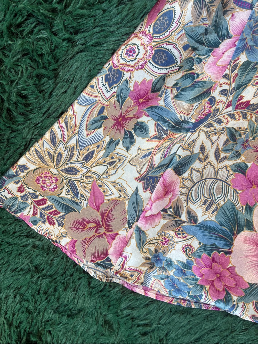 Vintage Victoria’s Secret Gold Label Floral Satin Slip Dress - Picture 3 of 11